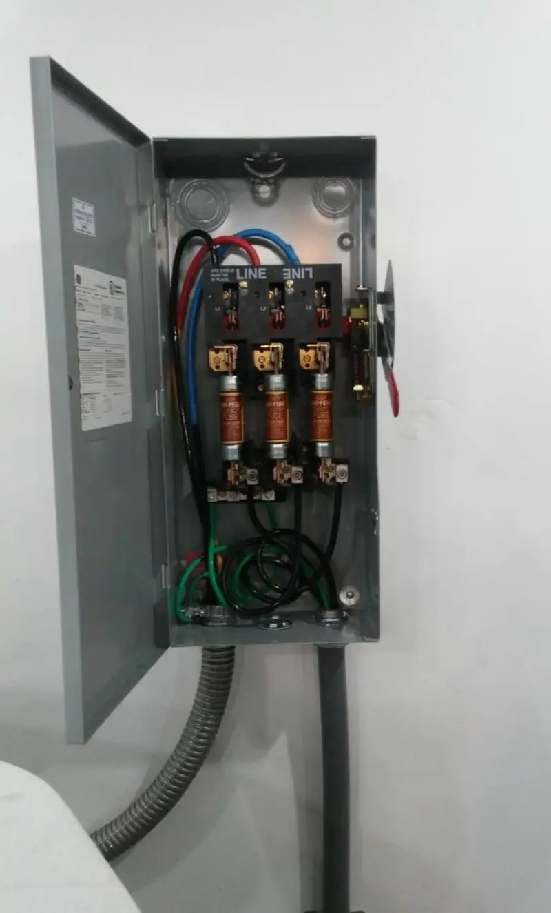 Three-phase disconnect switch installed for Smoke Detector Installation in Hampshire